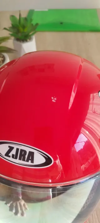 Casco moto infantil rojo nuevo! Usado 2 veces