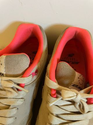 Nike Air Max Milano Beige/Rosa Talla 42