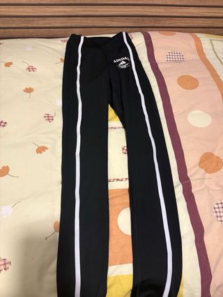 Dos Mallas Adidas Training Talla XS sin estrenar