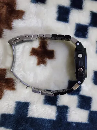 Reloj G-Shock casio gmwB5000 acero y titanio