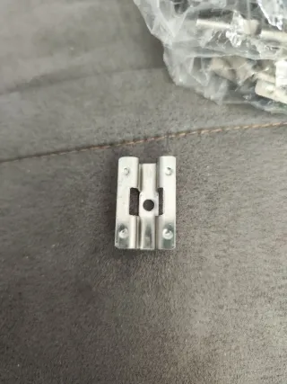 Piezas para sujetar tablero WPC