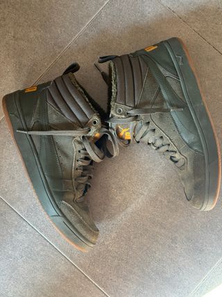 Zapatillas Puma altas verde militar