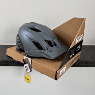 Casco Troy Lee Designs Flowline