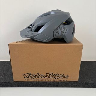 Casco Troy Lee Designs Flowline