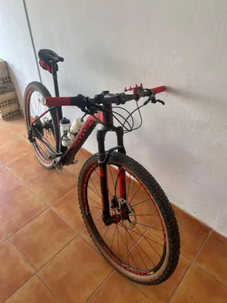 Bicicleta Berria Bravo 4.1 Carbono MTB