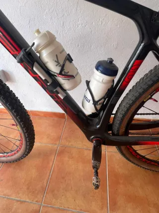 Bicicleta Berria Bravo 4.1 Carbono MTB