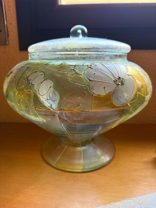 Bombonera de cristal decorada