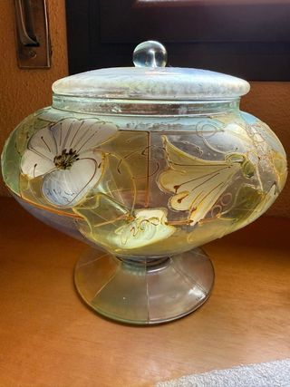 Bombonera de cristal decorada