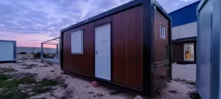 Caseta modular panel sándwich