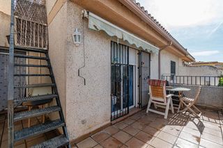 Casa adosada en venta en Cúllar Vega
