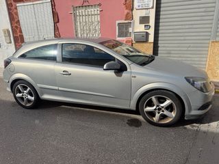Opel Astra GTC 2008