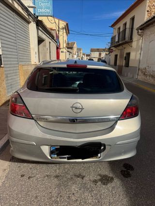 Opel Astra GTC 2008