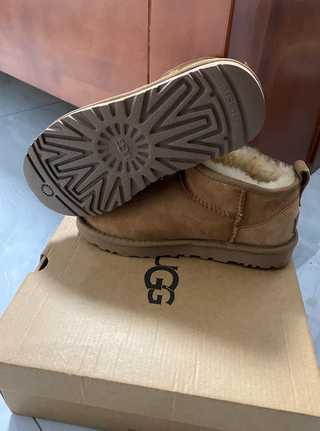 UGG Mini Boots Marrone Taglia 40