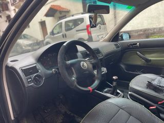 Volkswagen Golf 2004