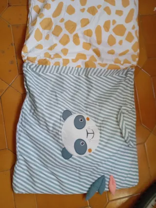 Saco de dormir infantil con diseño de panda