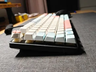 Teclado Mecánico Custom español + numpad + extras