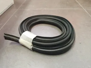 ♻️Goma cofre asiento Suzuki Burgman♻️