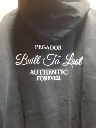 Sudadera Pegador Negra.
