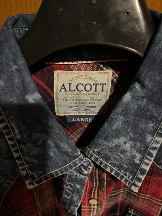 Camicia Alcott quadri rossa e jeans