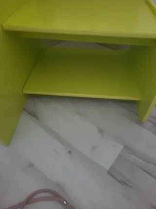 Pupitre infantil con diseño de león