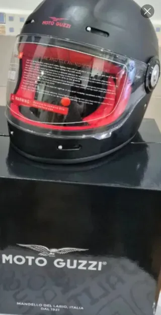 Casco Moto Guzzi MRV Negro y Rojo