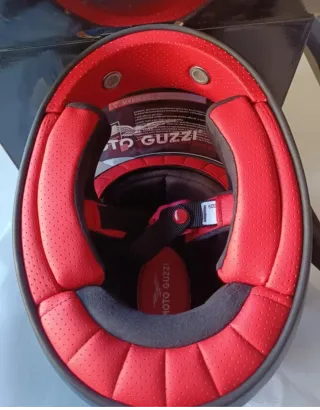 Casco Moto Guzzi MRV Negro y Rojo