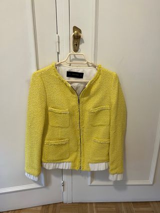 Chaqueta Zara Amarilla
