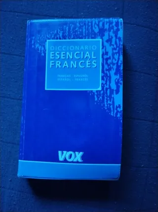 Diccionario Esencial Frances (Spanish Edition)
