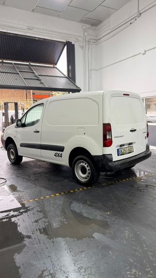 🔥 Oportunidad Peugeot partner Dangel 4x4 ref:1 KD