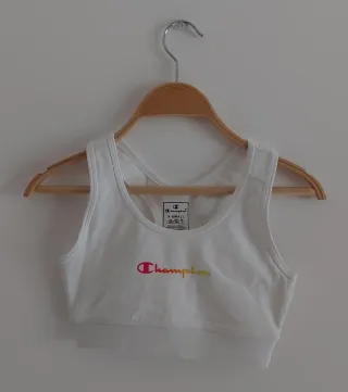 Nuevo Champion Crop Top Talla XS