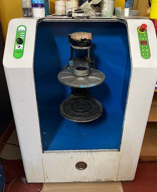 Máquina tintometría+ batidora