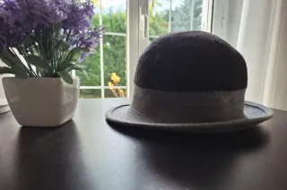 Cappello in lana cotta nero e grigio
