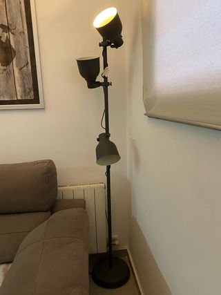 Lámpara de pie 3 focos metal