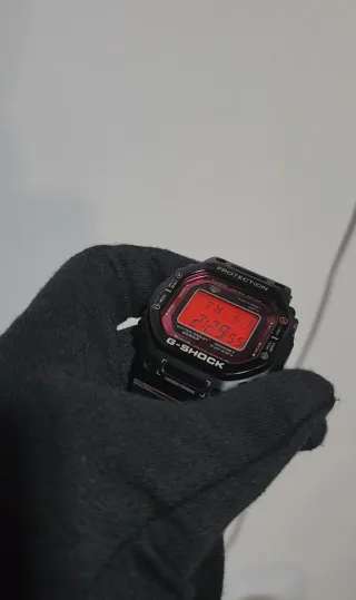 Reloj Casio G-Shock GMW-B5000 Rojo