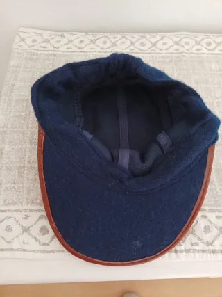 Gorra Lacoste Azul Marino y Marrón