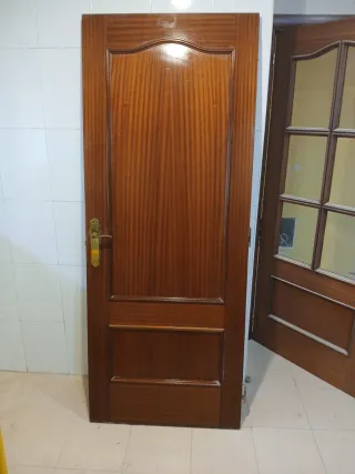 Puerta de madera interior 80cm