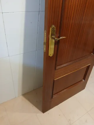 Puerta de madera interior 80cm