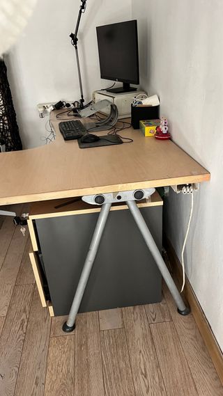 Mesa de estudio madera y metal