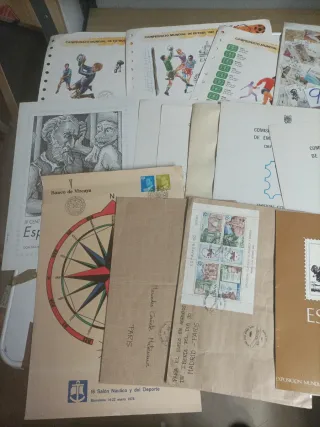 Lote Catálogos Sellos España Filatelia + regalos