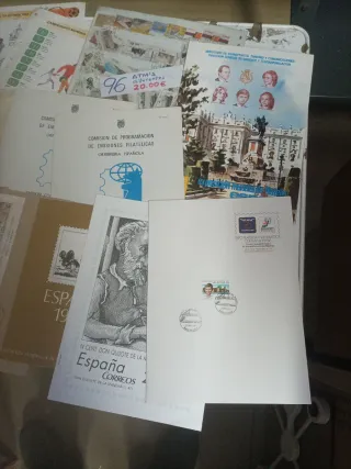 Lote Catálogos Sellos España Filatelia + regalos