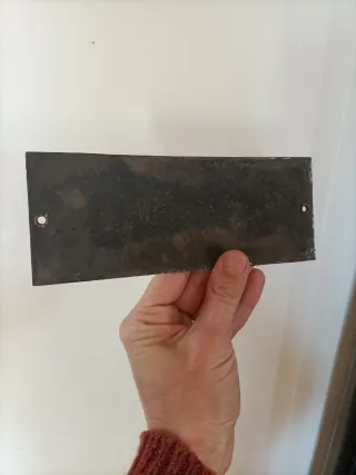 Targhetta smaltata vintage.