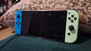 Nintendo Switch OLED, 2 controller extra, accessori
