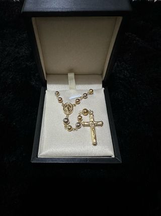 Cadena de oro 18k con 3 oros cruz y medalla