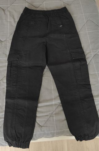 Pantaloni cargo Bershka neri