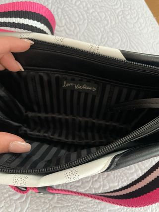 Bolso Victoria's Secret rosa y negro