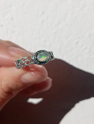 Anillo Ópalo Natural Alpaca bañanada en plata 925