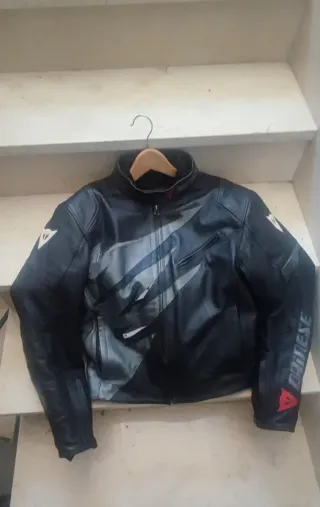 Chaqueta Dainese Piel Talla 54 Negra/Gris
