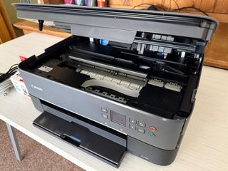 Stampante/scanner Canon TS5350i a colori con cartucce