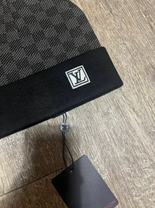 Gorro Louis Vuitton Negro y Gris