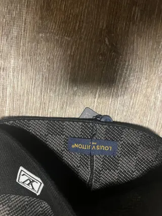 Gorro Louis Vuitton Negro y Gris